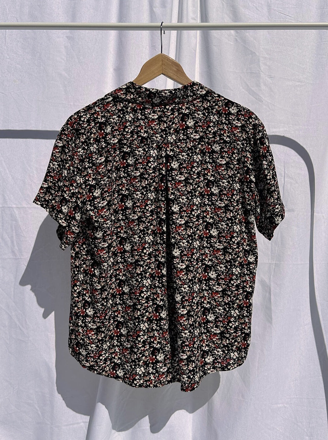 Mambo Flower Shirt back photo
